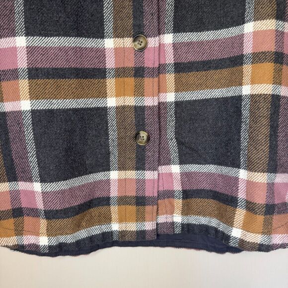 American Eagle women's size medium M plaid flannel button pink gray shacket top - Picture 11 of 13